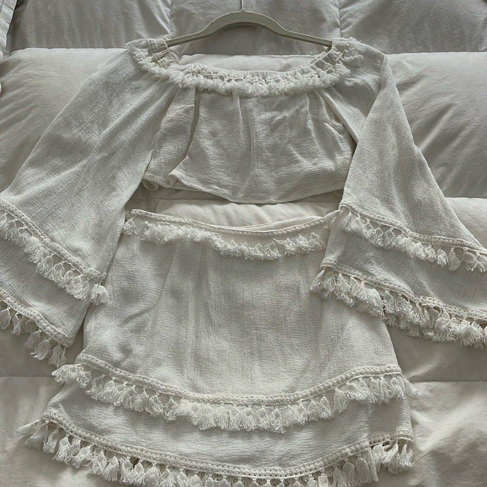 Women’s Skylar & Madison 2 Piece Skirt and Cropped Top, light cream, size S